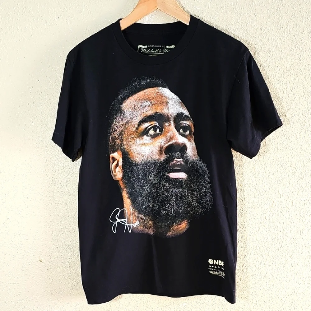 Mitchell & Ness James Harden T-Shirt.